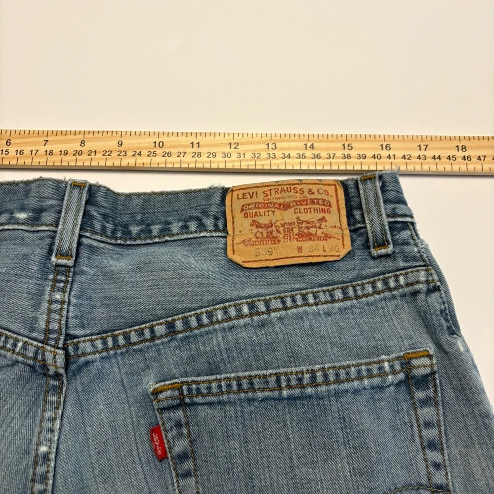 Levi's 559 Relaxed Straight Jeans Mens 34x30 Light Wash Blue Denim 100% Cotton
